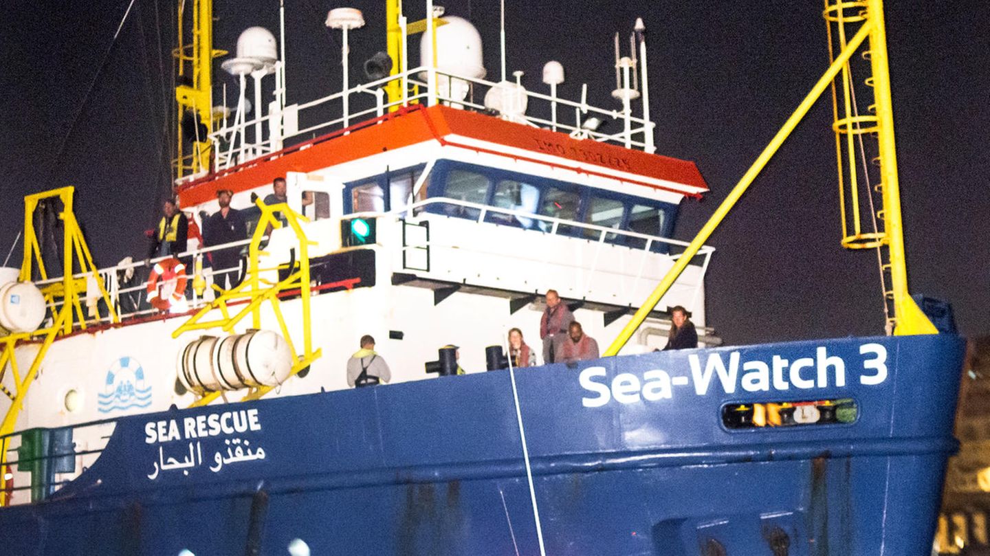 Die "Sea-Watch 3" läuft von Malta zu ihrer sechsten Mission aus. Allein am 25. Mai nahm sie 462 Migranten an Bord.