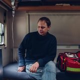 Wenn er lange der Strahlung ausgesetzt war, gibt sich Ulrich eine Infusion mit Vitamin C – das fängt die freien Radikale.