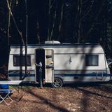 Der Wohnwagen ist seit 15 Jahren sein Zuhause