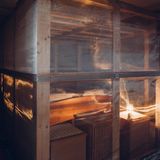 ... und sich im Keller einen faradayschen Käfig gebaut.