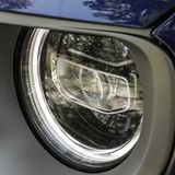 Die Frontscheinwerfer des Jeep Renegade 2018 wurden neu gestaltet