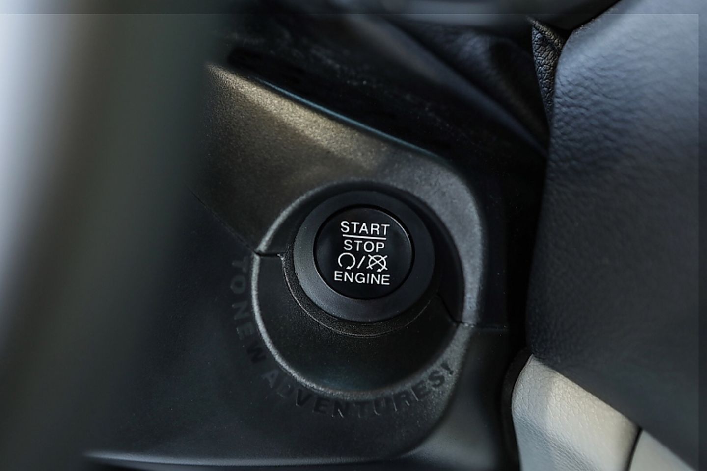 Der Jeep Renegade 2018 wird per Knopfdruck gestartet