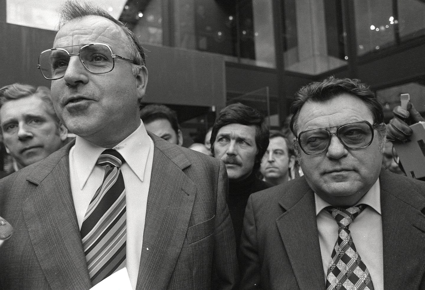 Helmut Kohl (l.) und Franz Josef Strauß nach dem ersten Gespräch zwischen CDU und CSU nach dem Kreuther Beschluss