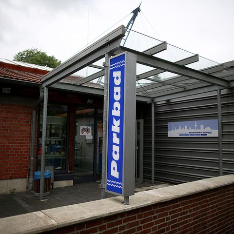 Velbert: Acht Jugendliche missbrauchen Mädchen - 13-Jährige kommt Verdächtigen selbst auf die Spur