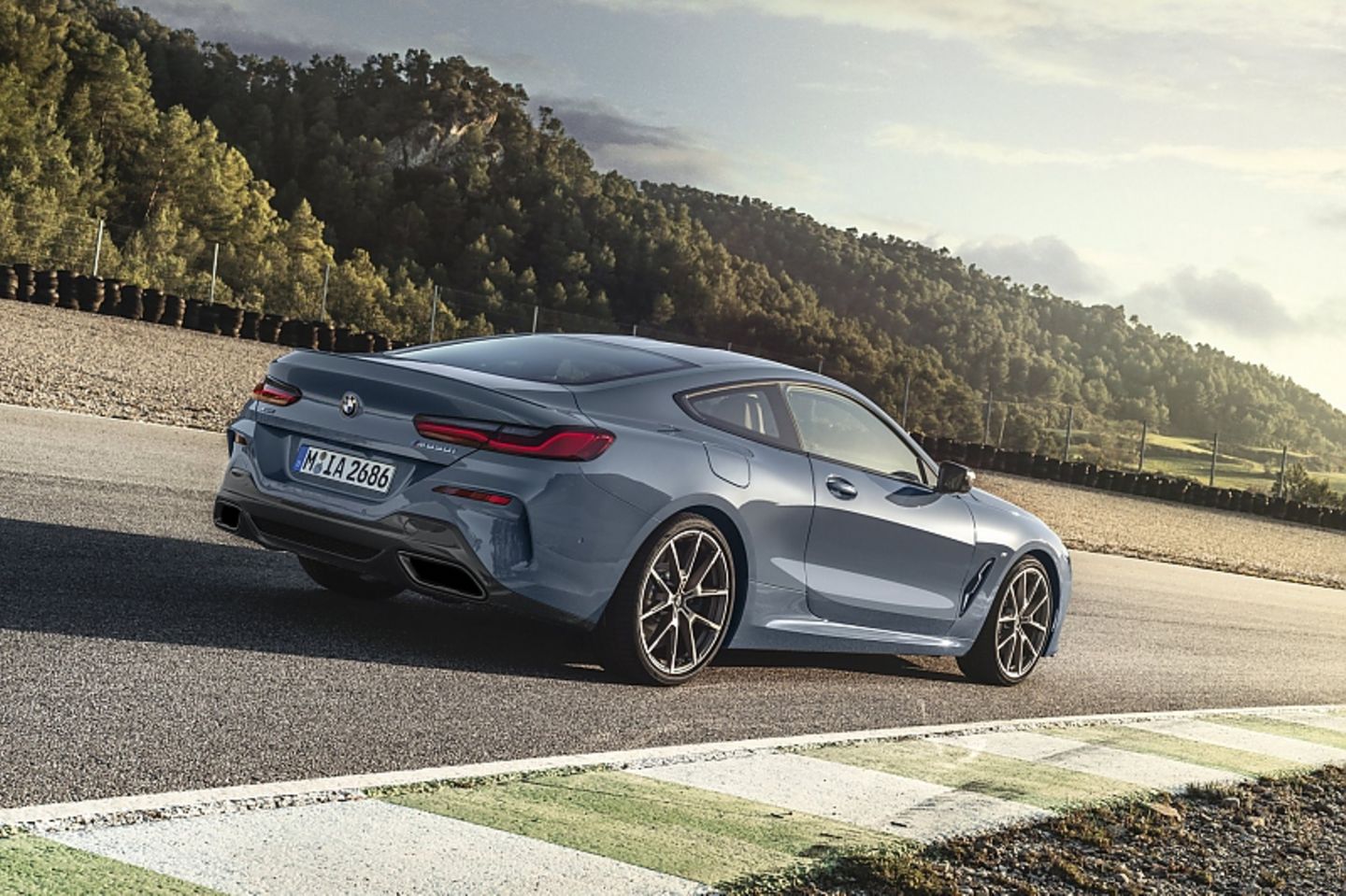 BMW M 850i Coupé - auch ein 840d mit 320 PS ist im Programm