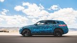Der Mercedes EQ C Prototyp ist etwa 4,76 Meter lang