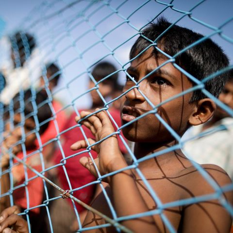 Wie diese Kinder leben tausende Vertriebene aus Myanmar nun in Flüchtlingslagern in Bangladesch