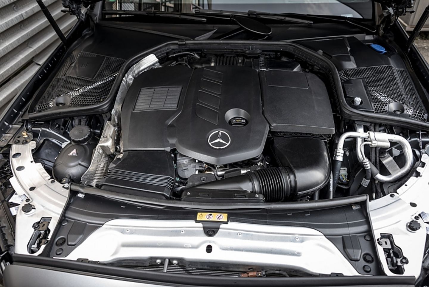 Mercedes C 300d 4matic - der bisherige C 350d mit V6-Diesel wurde gestrichen