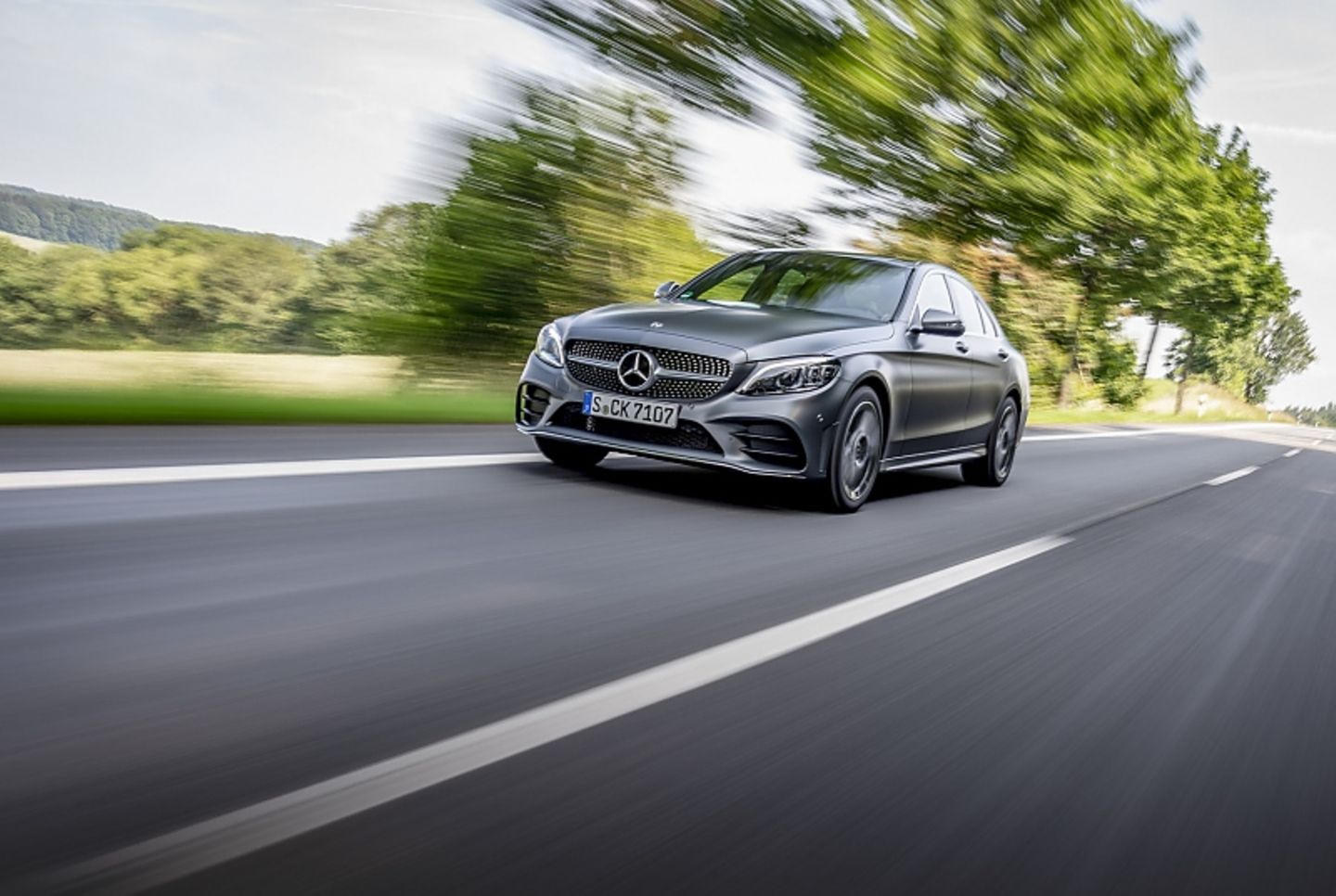 Mercedes C 300d 4matic - 250 km/h schnell