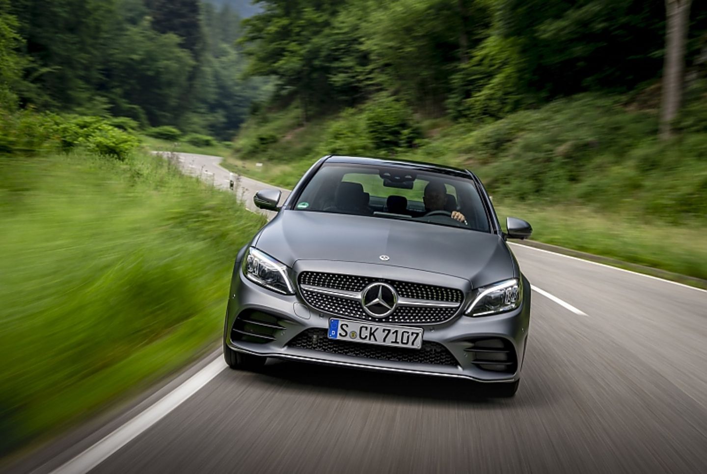 Mercedes C 300d 4matic - auch die Front wurde kaum verändert