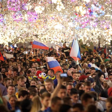Russland: Fans feiern in Moskau den Sieg der russischen Mannschaft gegen Ägypten