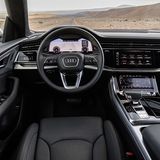 Das Cockpit des Audi Q8 55 TFSI Quattro