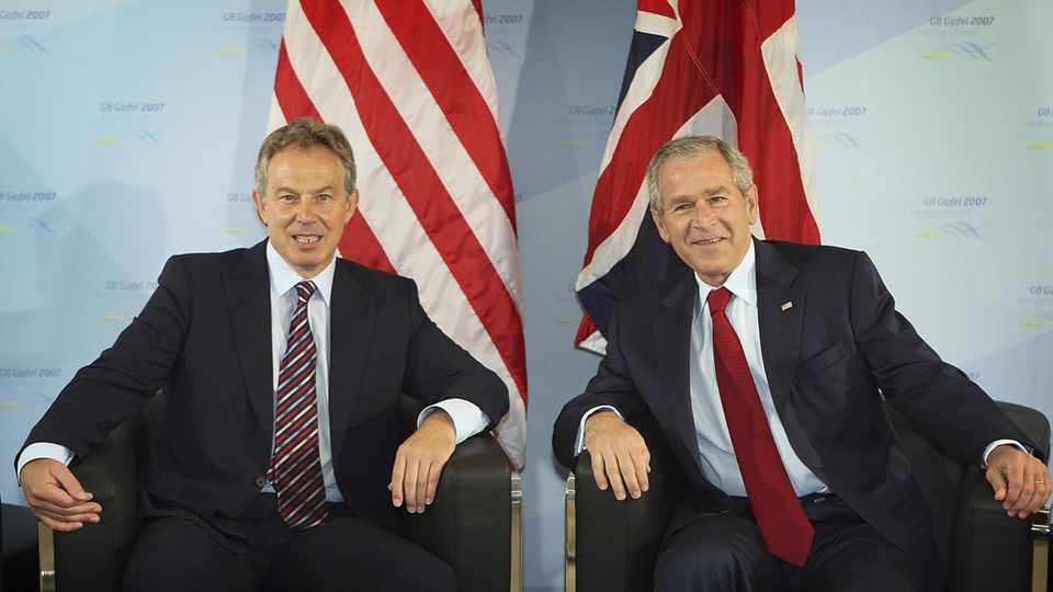 Großbritannien: An der Seite der USA unter Präsident Bush zog Großbritannien 2003 in den Irak-Krieg An der Seite der USA unter Präsident Bush zog Großbritannien 2003 in den Irak-Krieg