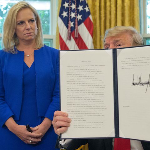 Donald Trump Kirstjen Nielsen