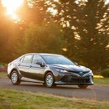 Toyota Camry 2019 - tritt gegen Passat und Mondeo an