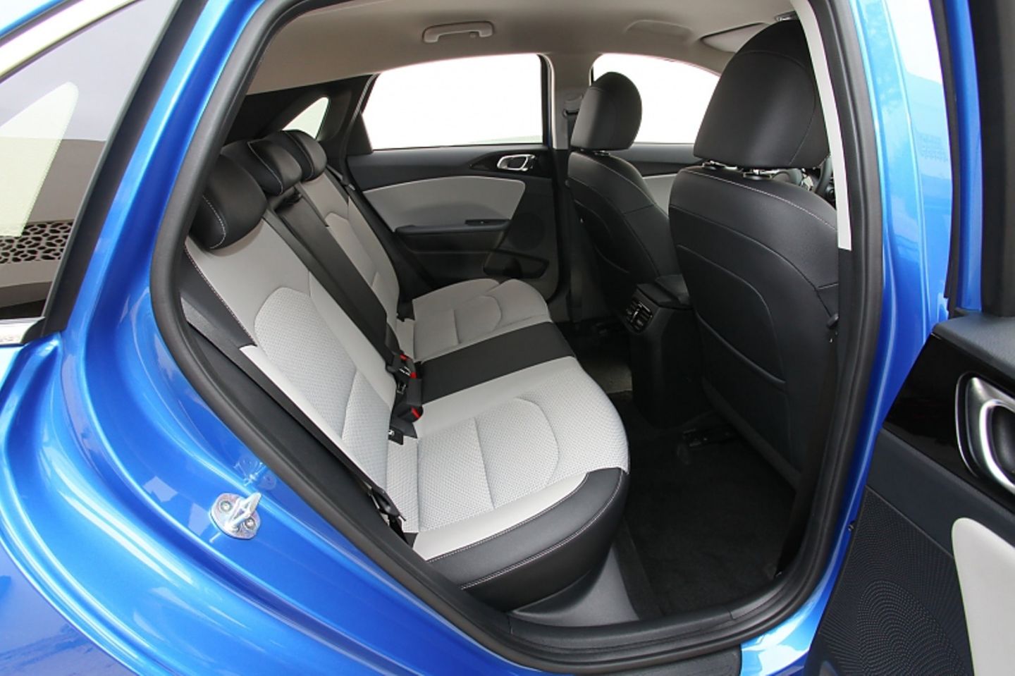 Kia Ceed 1.4 T-GDI - ausreichend Platz im Fond