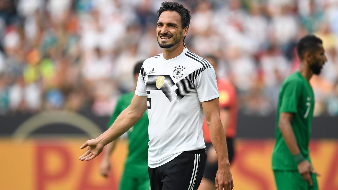 Mats Hummels schaut kritisch