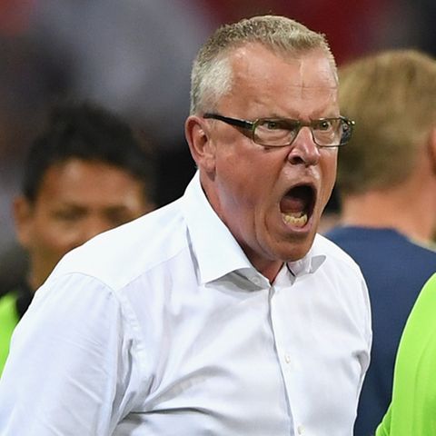 Zwischen dem schwedischen Nationalcoach Janne Andersson und Mitgliedern aus dem deutschen Betreuerstab ist es zu einem unschönen Gerangel gekommen.