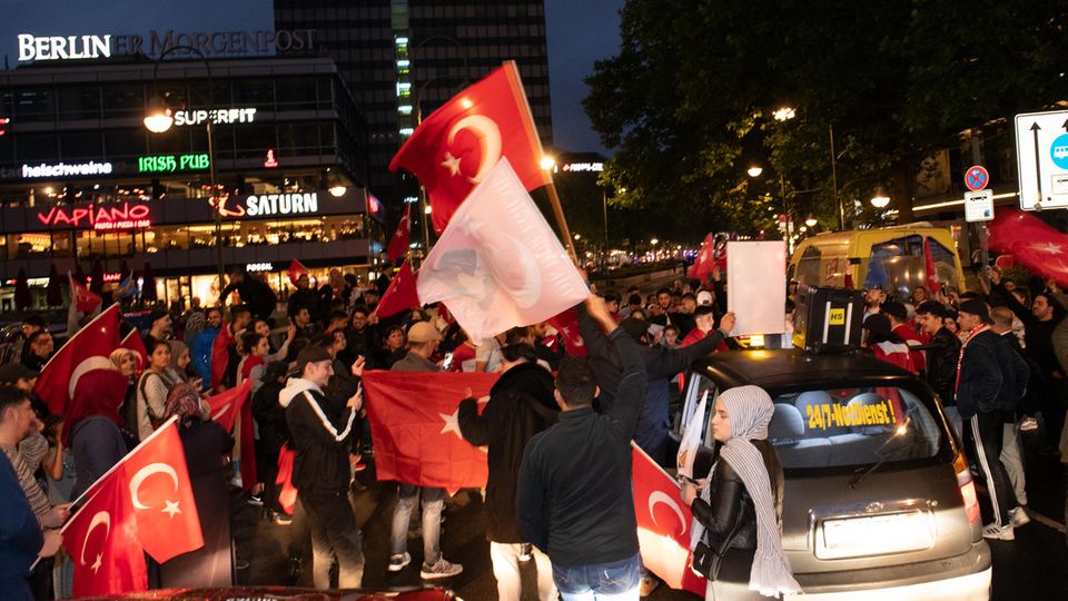 Erdogan Fans in Berlin Erdogan Fans in Berlin