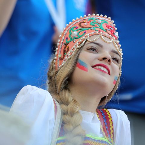 Bei der WM 2018 fallen einige Touristen durch geschmacklose Scherze auf Kosten russischer Frauen auf