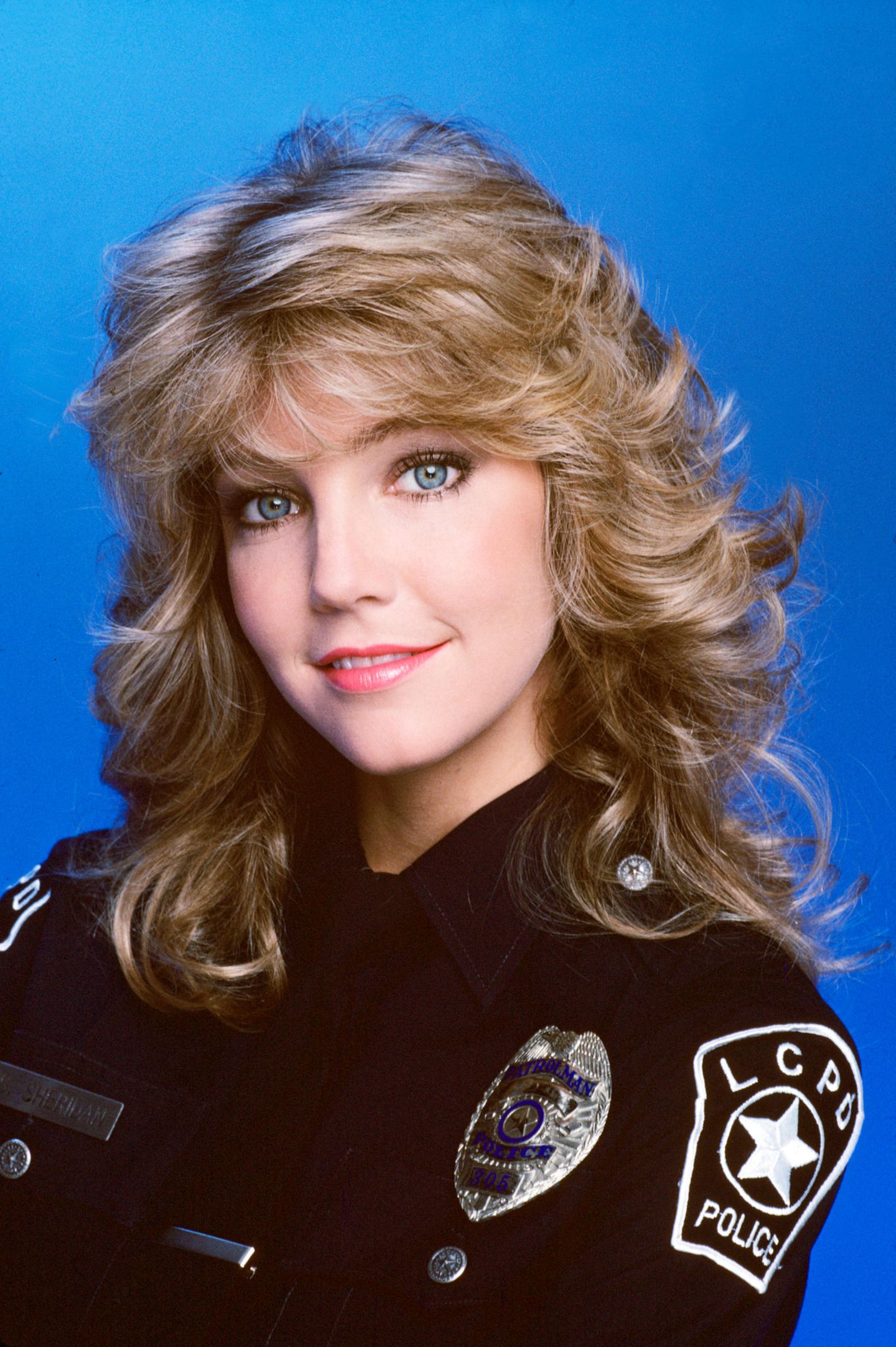 Parallel zu "Der Denver-Clan" drehte Heather Locklear die Polizei-Serie "T.J. Hooker". Von 1982 bis 1986 gab sie die Beamtin Stacy Sheridan.