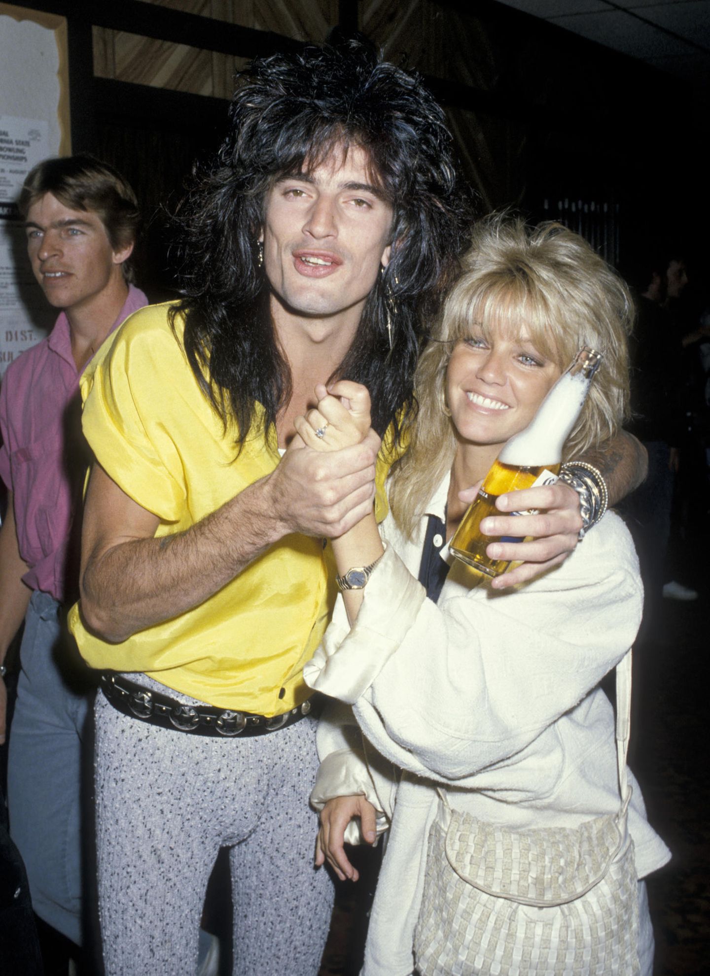 1986 heiratete Heather Locklear den Schlagzeuger Tommy Lee. Die Ehe wurde 1993 geschieden. Zwei Jahre später ehelichte Lee Schauspielerin Pamela Anderson, mit der er zwei Söhne bekam.
