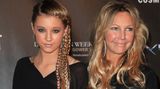 Heather Locklear mit ihrer Tochter Ava im Jahr 2010. Das Mädchen wurde 1997 geboren und stammt aus Locklears Ehe mit Gitarrist Richie Sambora.