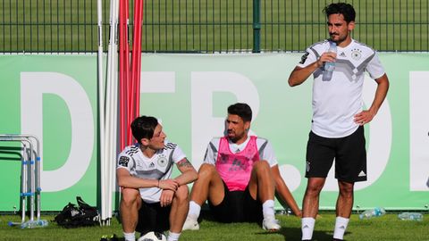 Mesut Özil, Sami Khedira, Ilkay Gündogan beim Training
