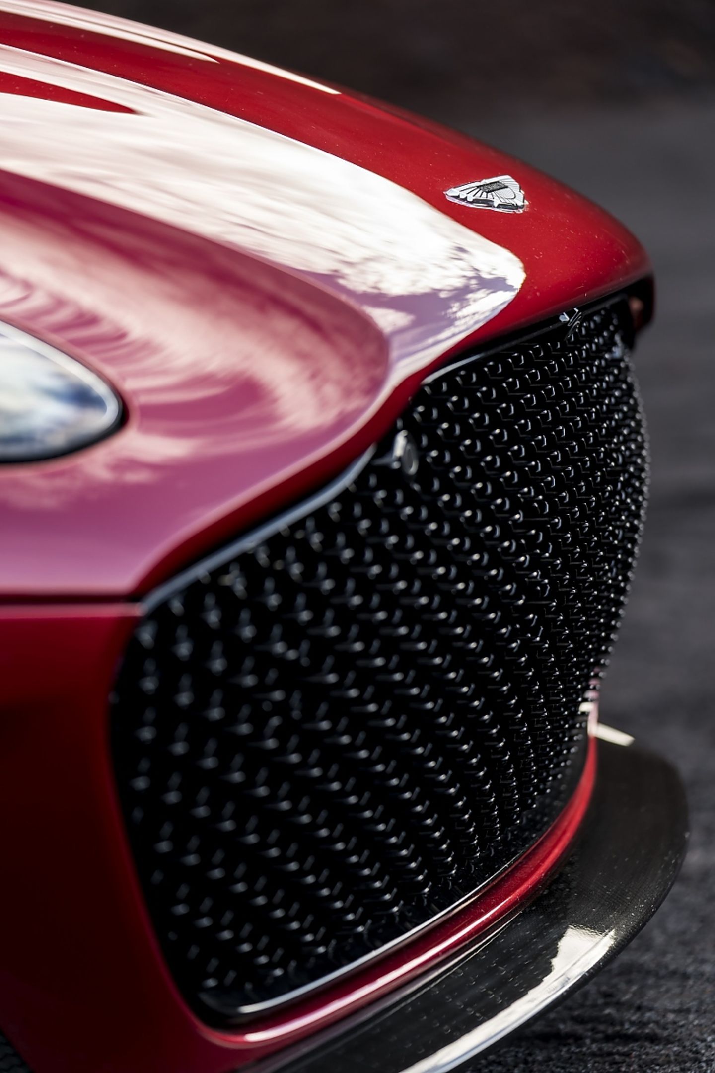 Der Aston Martin DBS Superleggera ist 340 km/h schnell
