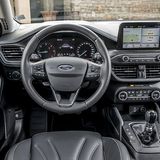 Das Cockpit des Ford Focus 1.5 Ecoboost Turnier