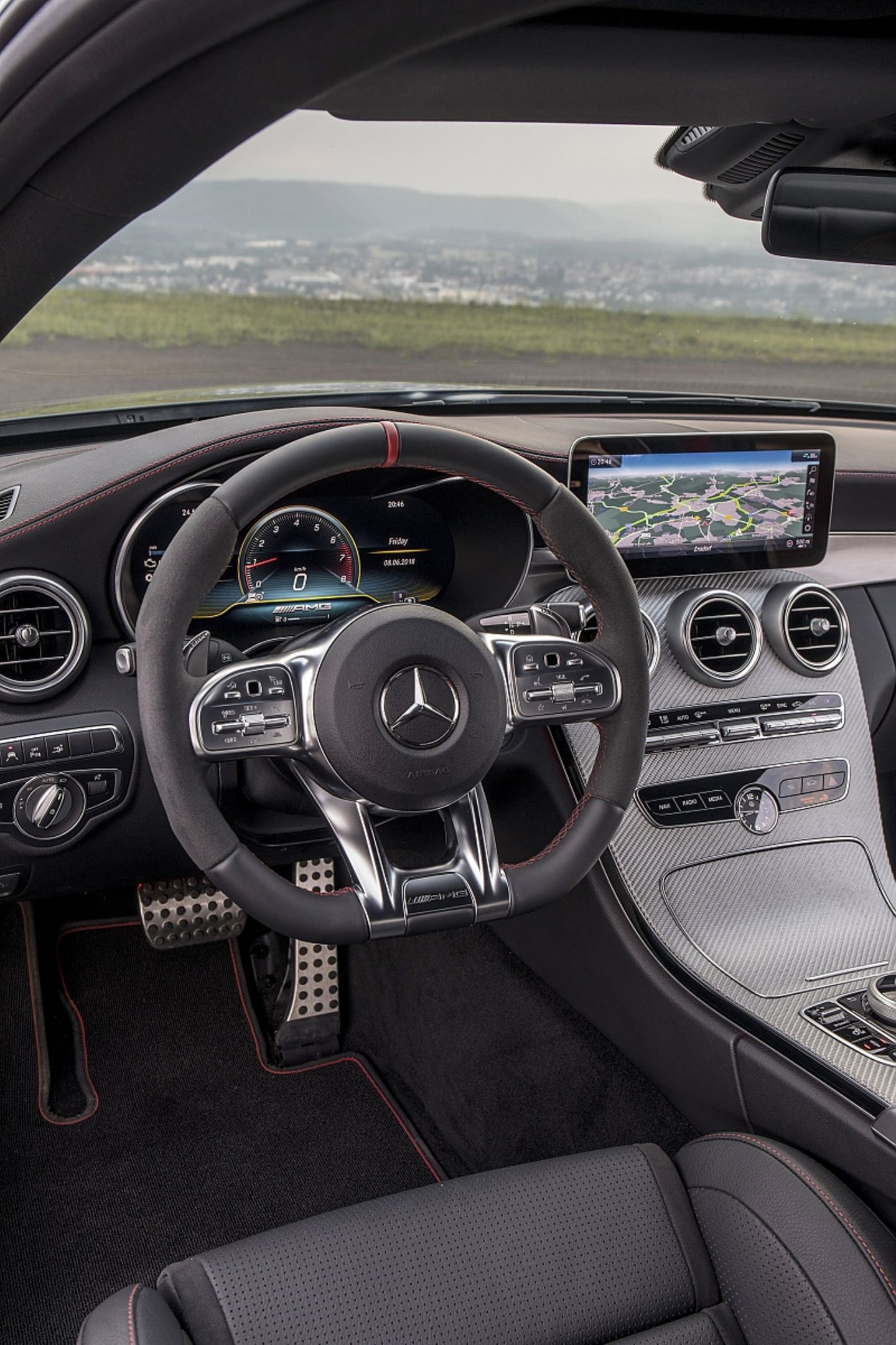 Mercedes AMG C43 Coupé 4matic - neue Instrumente