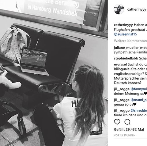 Cathy Hummels guckte am Hamburger Flughafen das WM-Debakel der deutschen Fußballnationalmannschaft