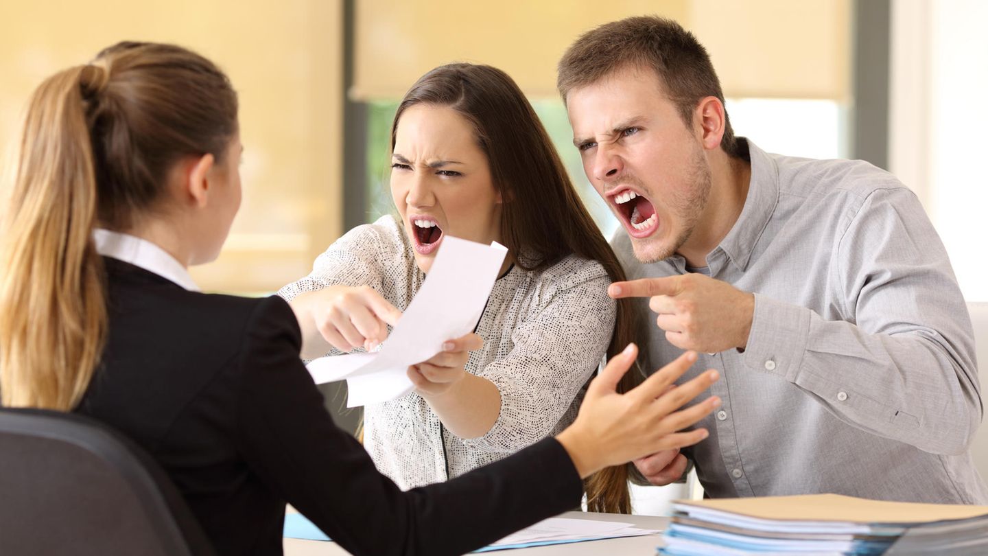 "Distracted Boyfriend"-Paar will ein Haus kaufen