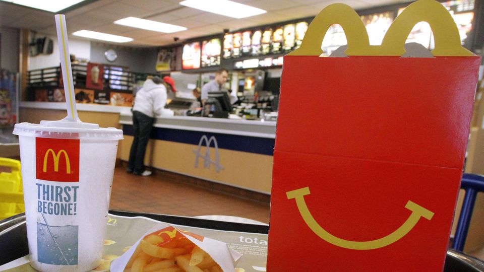 McDonald's fragt Eltern nach Meinung und ändert Inhalt vom Happy Meal | STERN.de