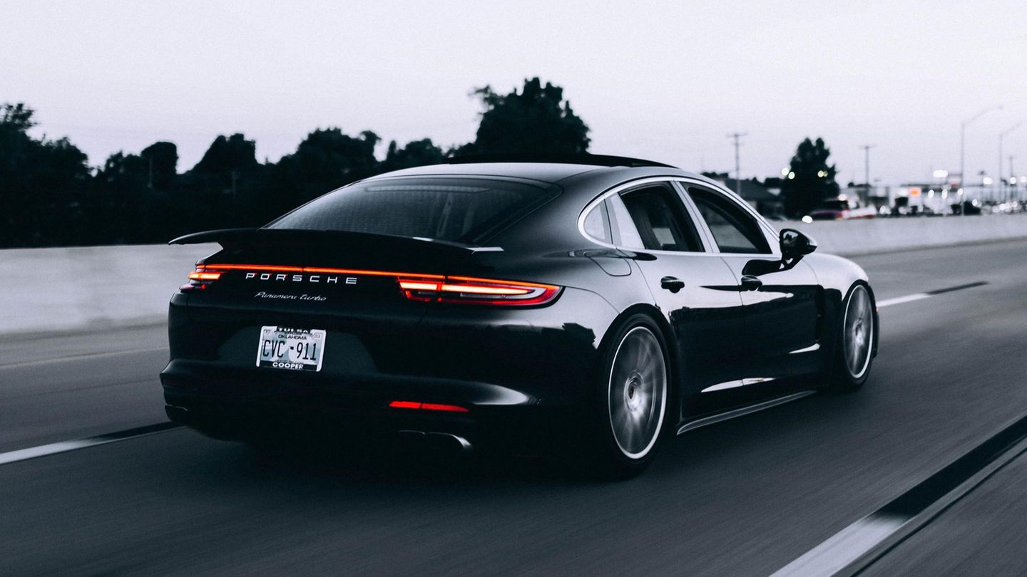 Selbst bei einem  Panamera für 90.655 Euro ist nicht alles wünschenswerte inklusive.