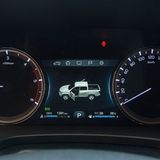 SsangYong Musso e-XDi 220 - ein übersichtliches Cockpit