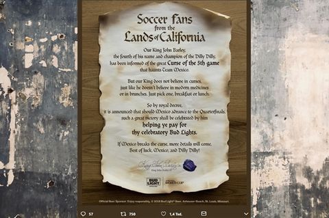 Angebranntes Papier mit der Überschrift "Fußballfans aus den Ländern Kaliforniens