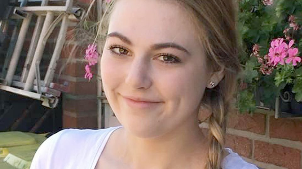Die Schülerin Lena Jugert hätte ihre Sommerferien beinahe ohne Zeugnis antreten müssen