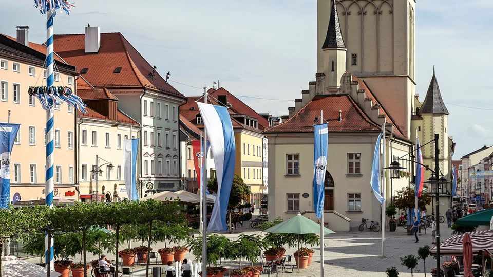 Bayern: Idylle auf Abwegen: Im niederbayerischen Deggendorf holte die AfD bei der Bundestagswahl 2017 das beste Ergebnis in ganz Westdeutschland Idylle auf Abwegen: Im niederbayerischen Deggendorf holte die AfD bei der Bundestagswahl 2017 das beste Ergebnis in ganz Westdeutschland