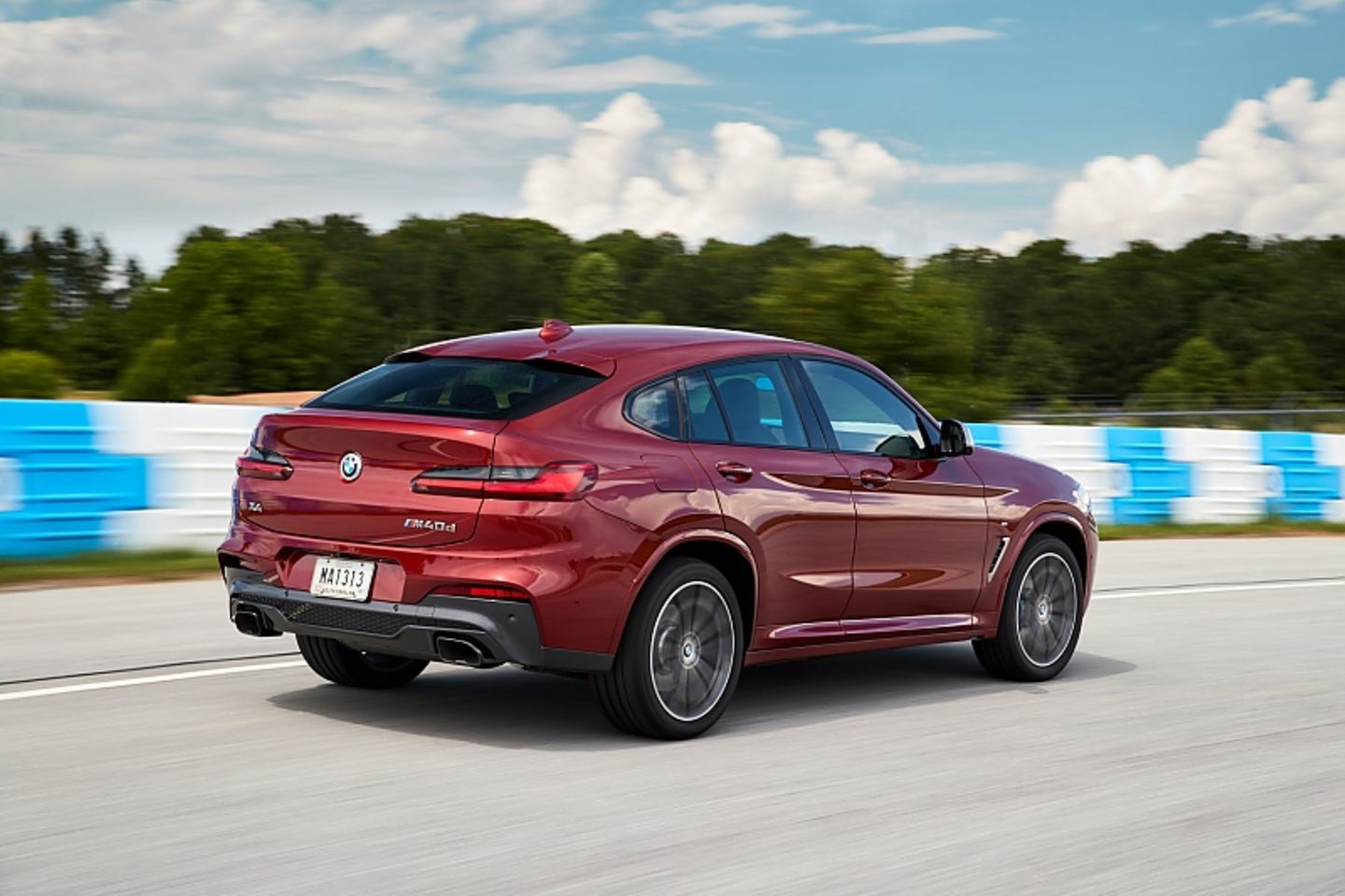 BMW X4 M40d xDrive - mit vollvariablen Allradantrieb