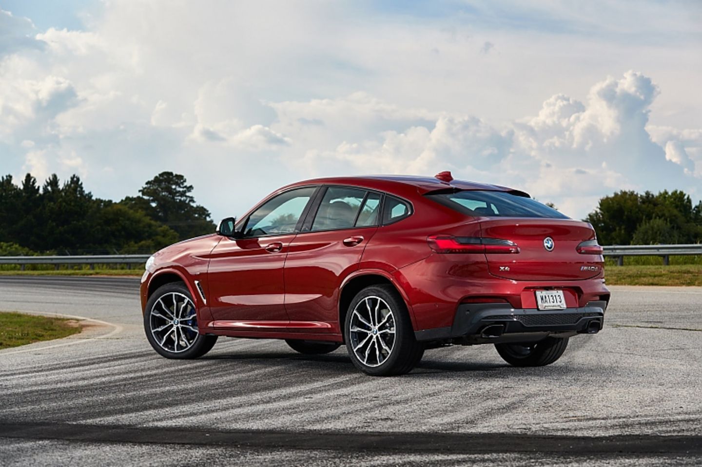 BMW X4 M40d xDrive - von hinten deutlich unterschiedlich zum X3