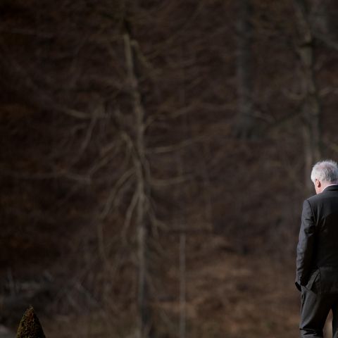 Horst Seehofer hat vor Parteifreunden seinen Rücktritt angeboten