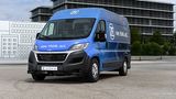 Das Paketfahrzeug fährt im Level vier autonom