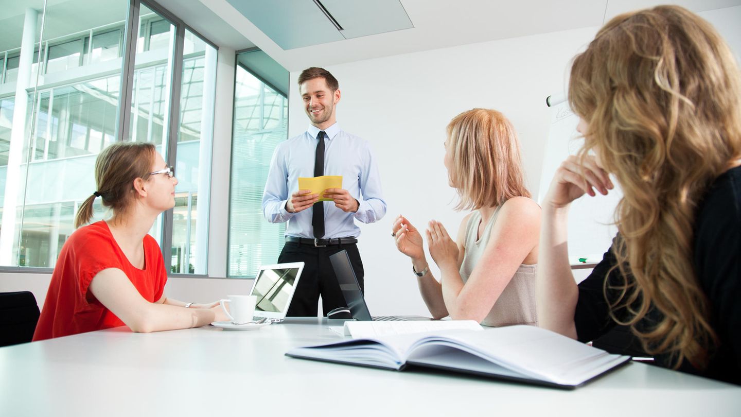 Viele Meetings sind schlicht Zeitverschwendung (Symbolbild)