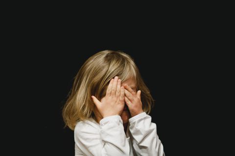 Kinder vor Gefahren warnen