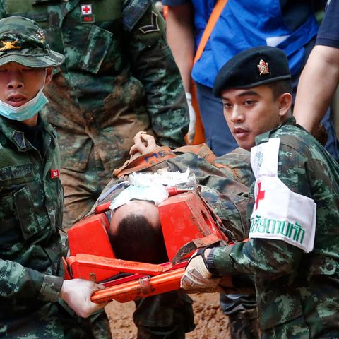 Soldaten in Thailand proben eine Evakuierung