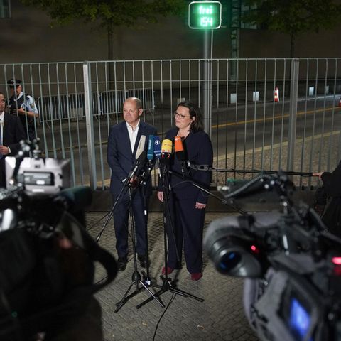 Vizekanzler Olaf Scholz und SPD-Chefin Andrea Nahle