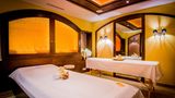 Europe's Leading Wellness Hotel 2018  Die Auszeichnung der Reiseexperten für das beste Wellness-Hotel geht nach Osttirol in Österreich, zum Grand Hotel Lienz. Das Fünf-Sterne-Haus bietet auf 1400 Quadratmetern einen umfassenden Beauty-Bereich mit Private Spa, Pool, Sauna und Medical Center.