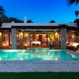 Europe's Leading Beach Hotel 2018   In der Kategorie Strandhotels hat ein Haus auf der griechischen Insel Zakynthos im Ionischen Meer am besten abgeschnitten. Das mehrfach ausgezeichnete Porto Zante Villas and Spa liegt an einem Privatstrand, bietet ausschließlich Villen ab einer Größe von 85 Quadratmetern und gehört zu den Small Luxury Hotel of the World.