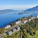Europe's Leading New Hotel 2018  Vom Start aus landete das erst im Herbst vergangenen Jahres eröffnete Bürgenstock Hotel auf dem Siegertreppchen der Neueröffnungen. Das hoch über dem Vierwaldstätter See in der Zentralschweiz gelegene Hotel hat 102 Zimmer und einen 10.000 Quadratmeter großen Alpine Spa.